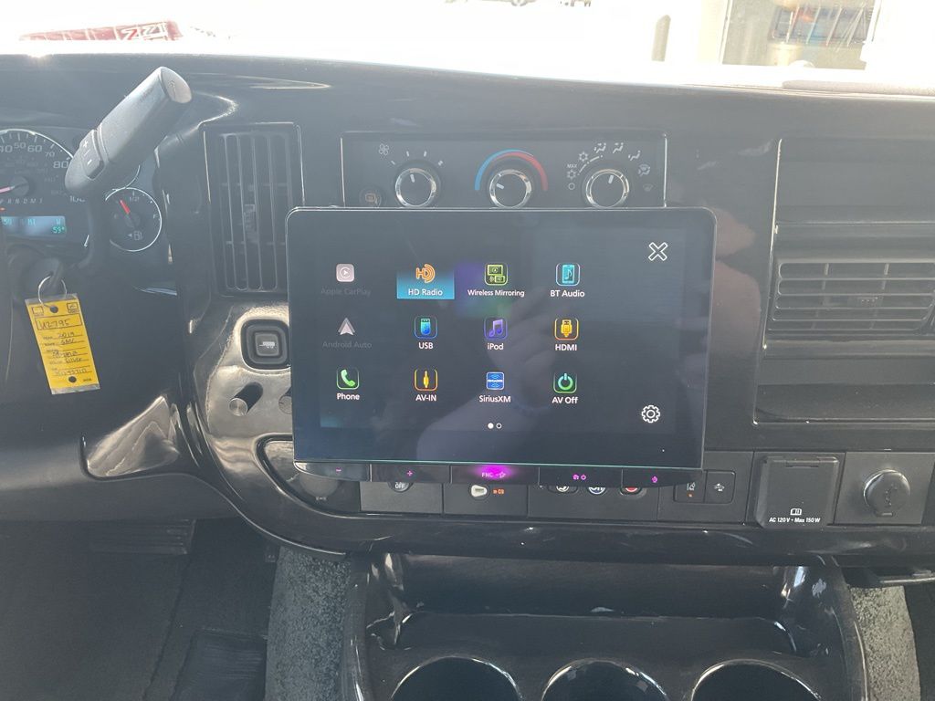 2019 GMC Savana Cargo Work Van - Photo 17