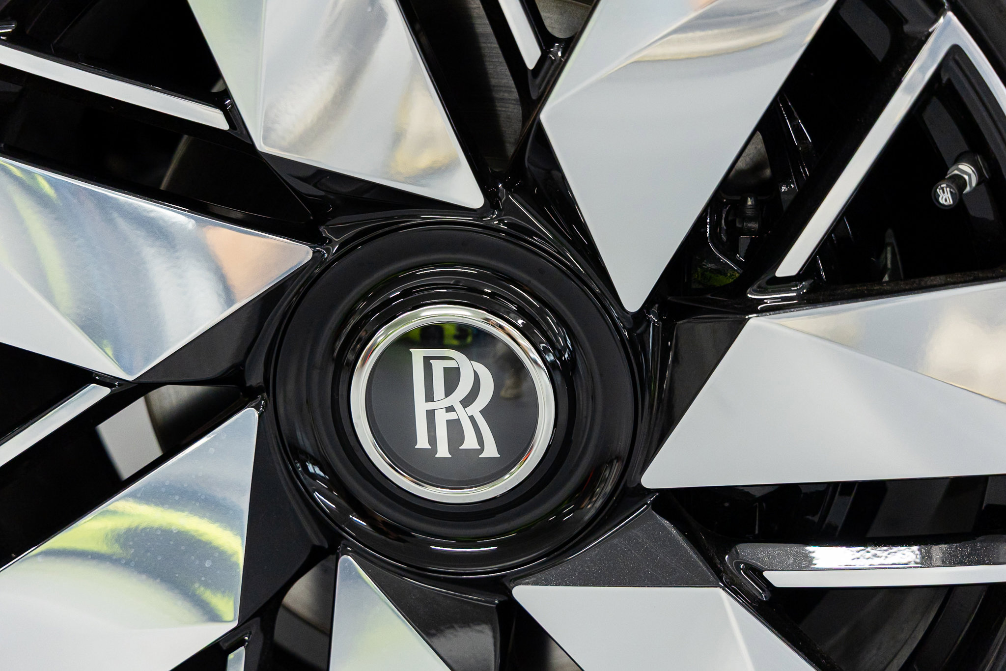 2026 Rolls-Royce Cullinan Base - Photo 21
