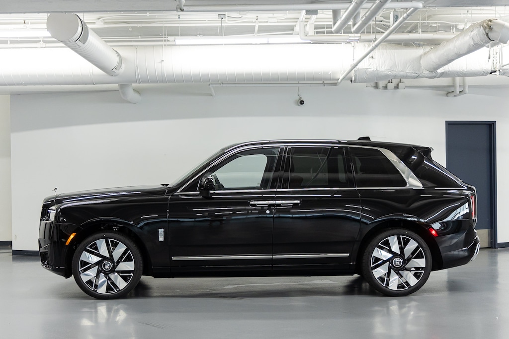 New 2027 Rolls-Royce Cullinan SUV