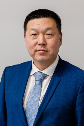 Staff member Richard Yang from ID_7d8ae4