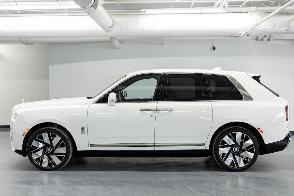 New 2026 Rolls-Royce Cullinan