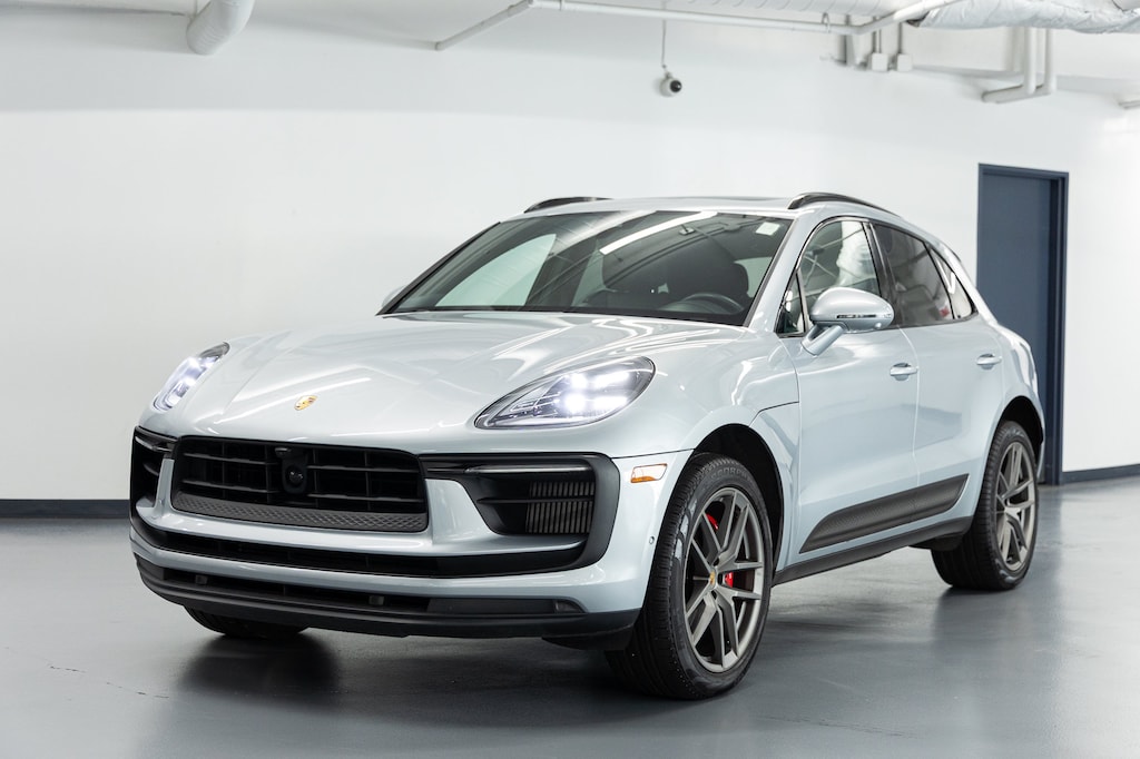 Used 2022 Porsche Macan S S AWD