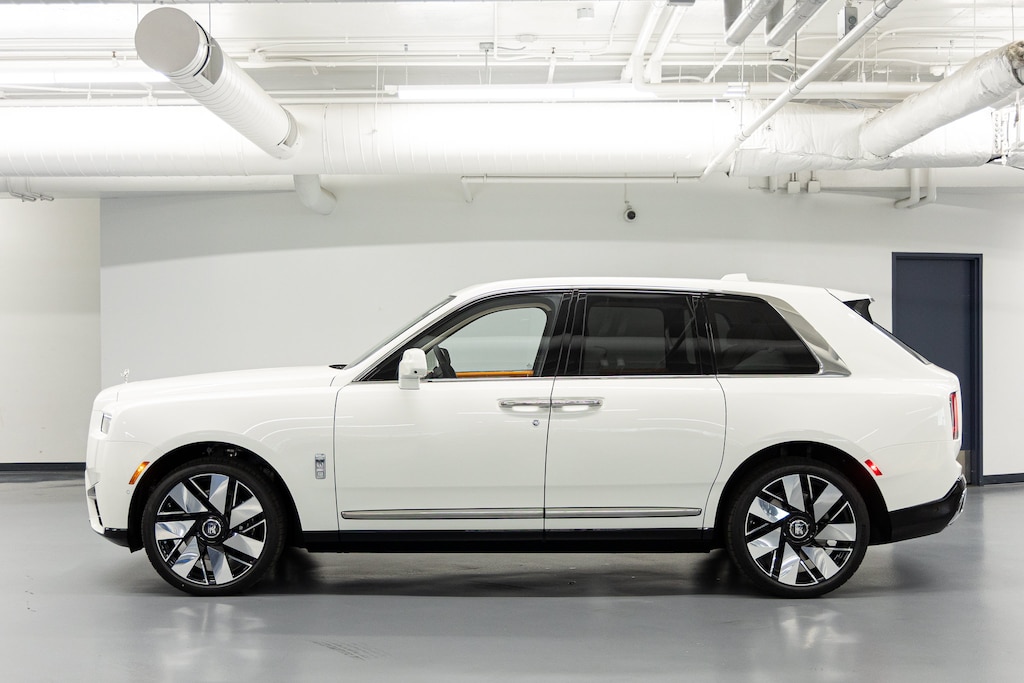 New 2027 Rolls-Royce Cullinan SUV