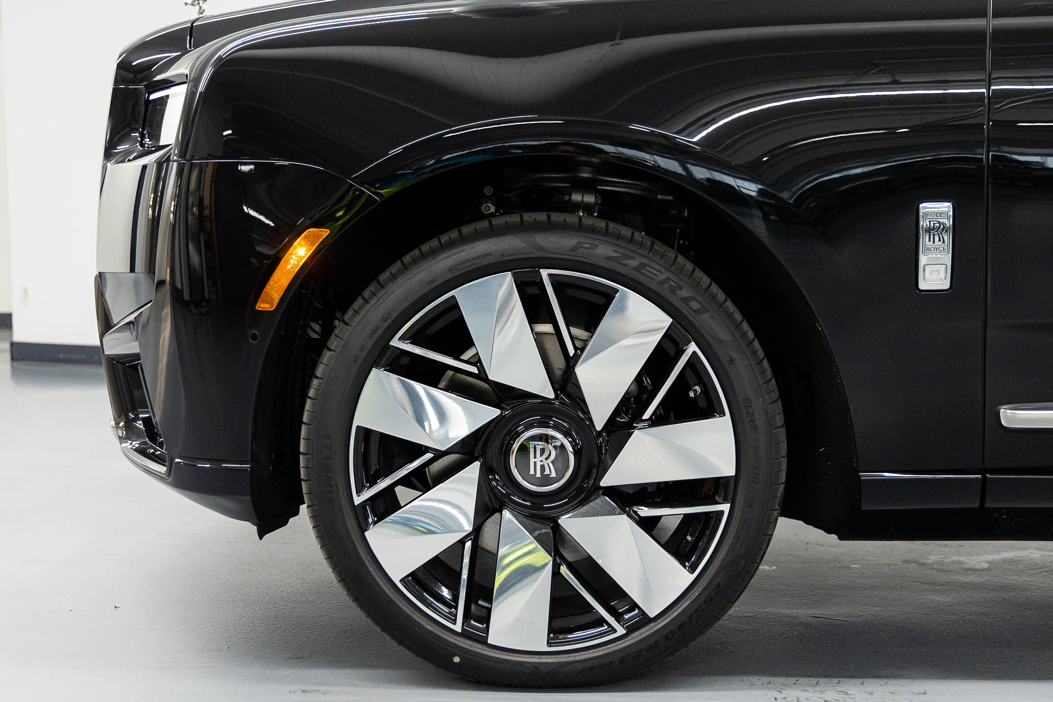 2026 Rolls-Royce Cullinan Base - Photo 20