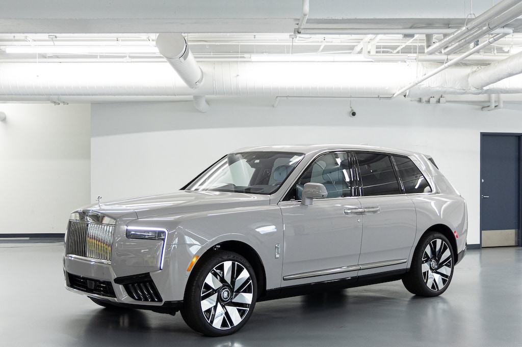 New 2027 Rolls-Royce Cullinan SUV