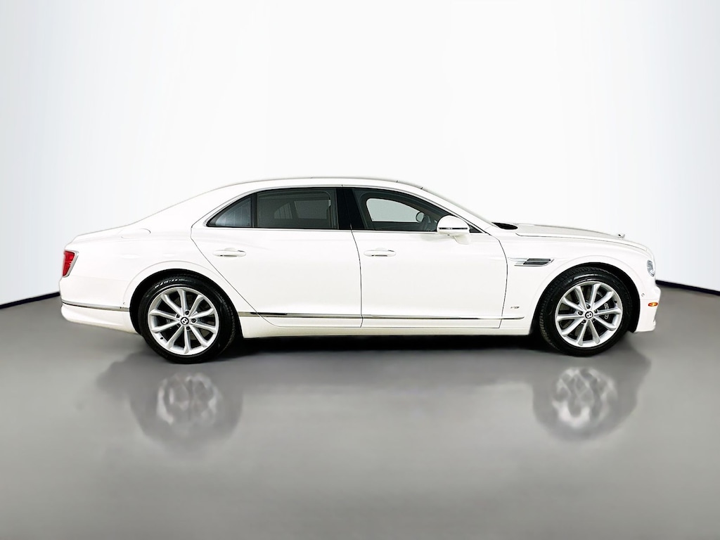 Certified 2022 Bentley Flying Spur V8 Sedan