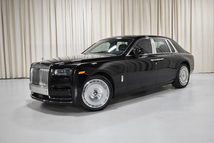 2027 Rolls-Royce Phantom Sedan