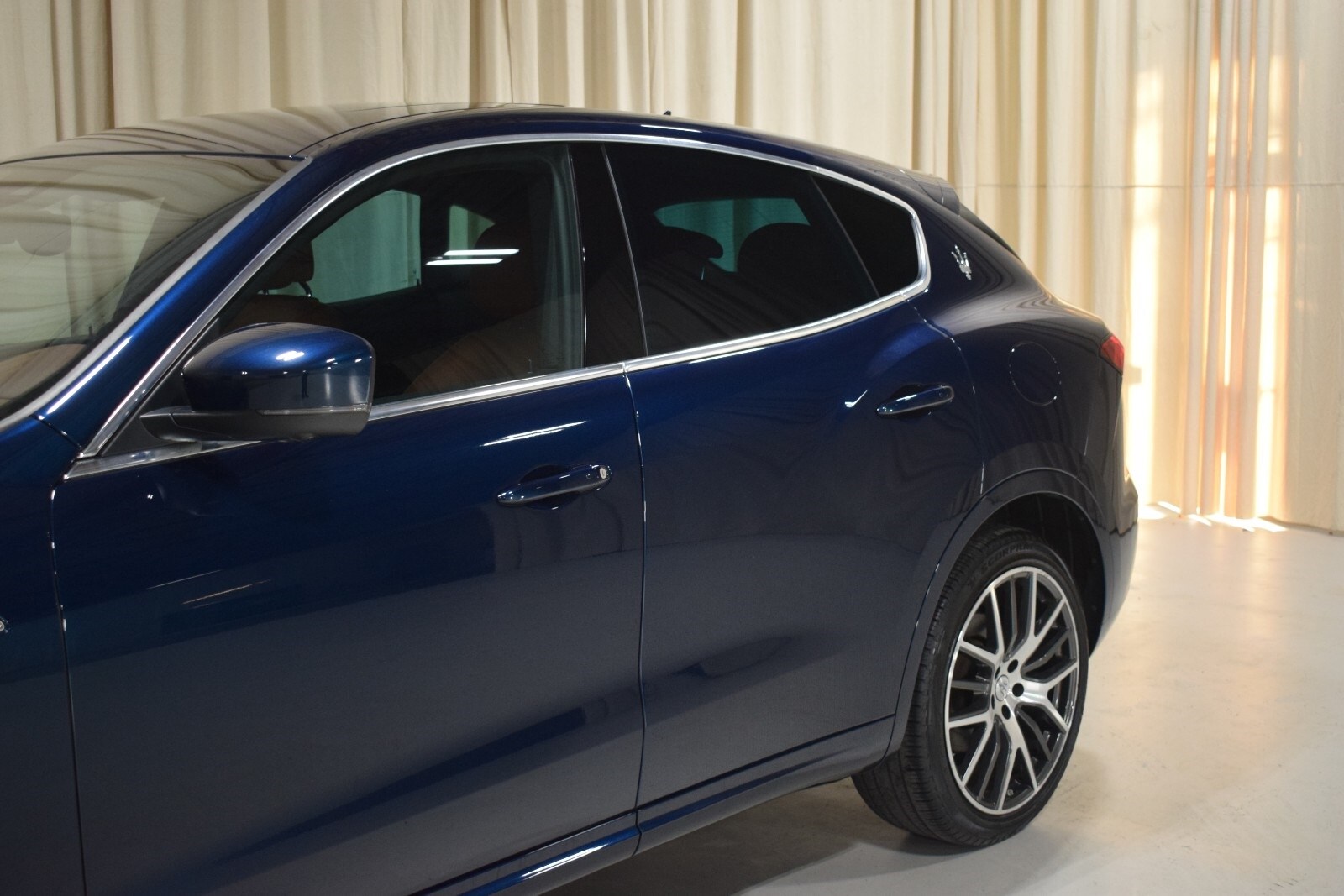 2022 Maserati Levante GT photo 2
