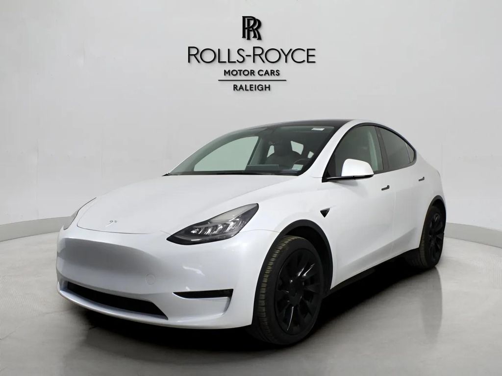 2022 Tesla Model Y Long Range's photo