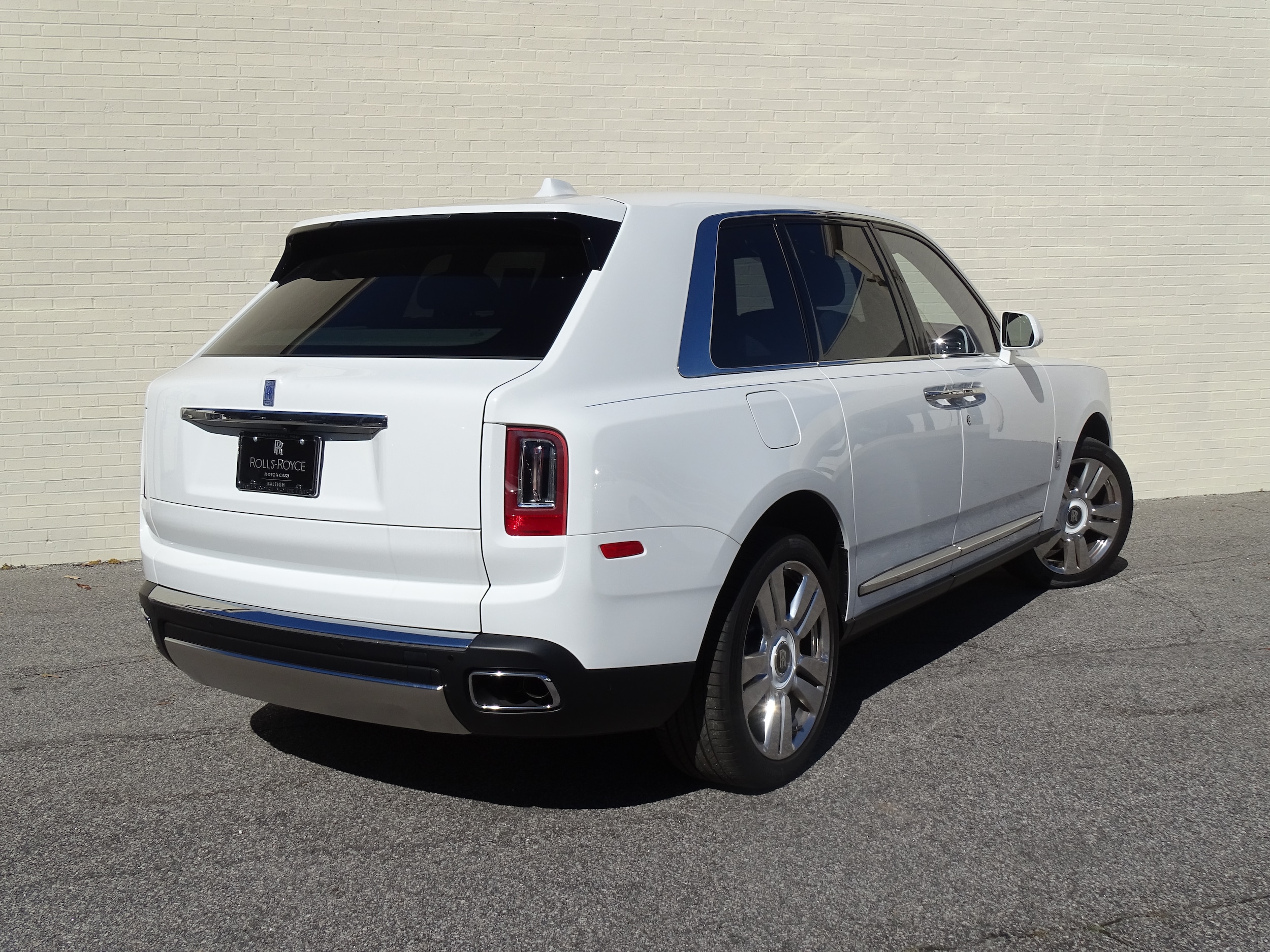 Certified 2022 Rolls-Royce Cullinan Base with VIN SLATV4C09NU209178 for sale in Raleigh, NC