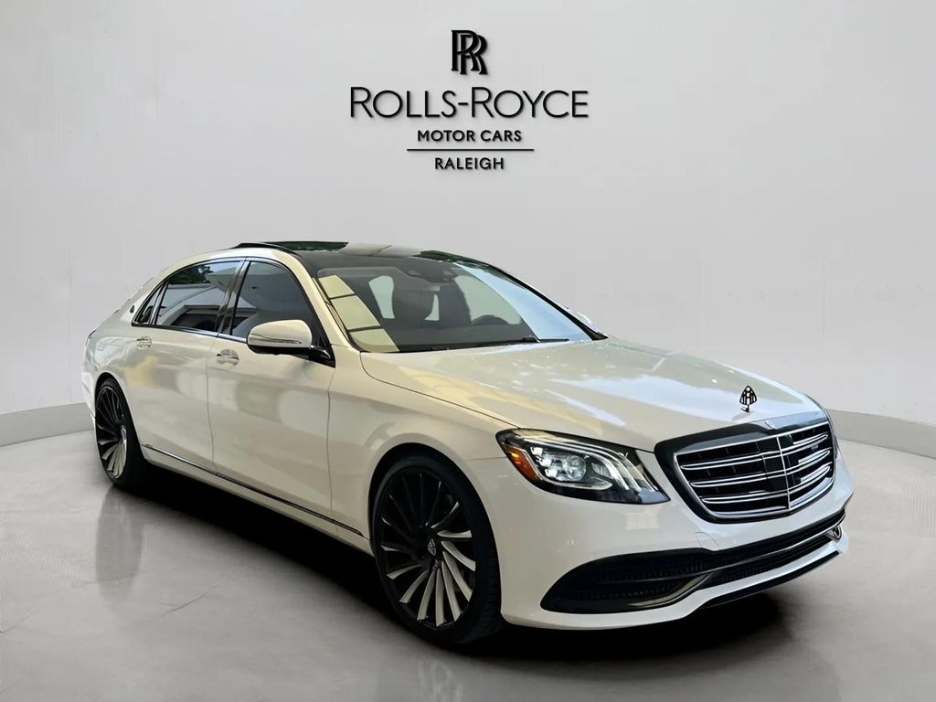 2018 Mercedes Benz S Maybach 560 4MATIC photo 3