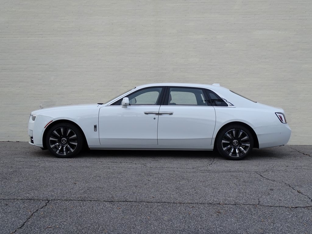 New 2026 Rolls-Royce Ghost EWB
