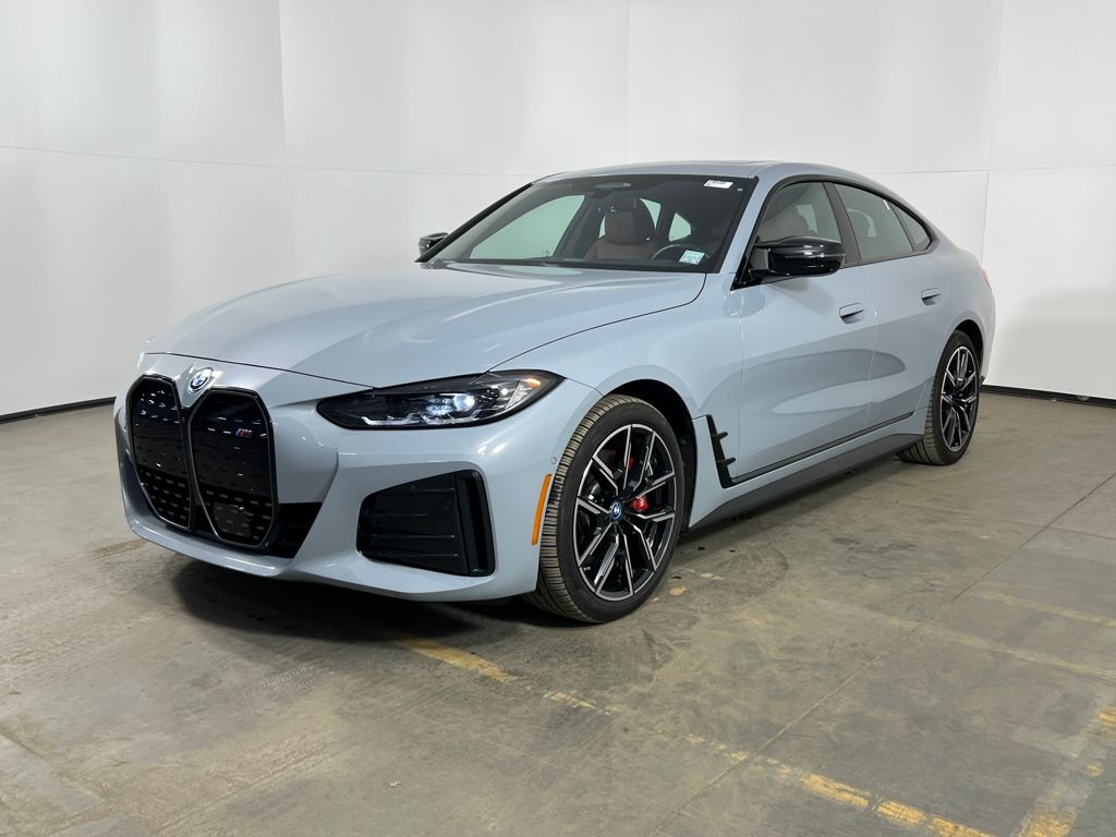 2023 BMW i4 M50's photo