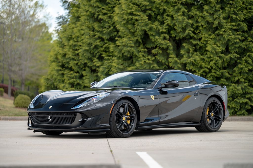 2022 Ferrari 812 GTS Base photo 4