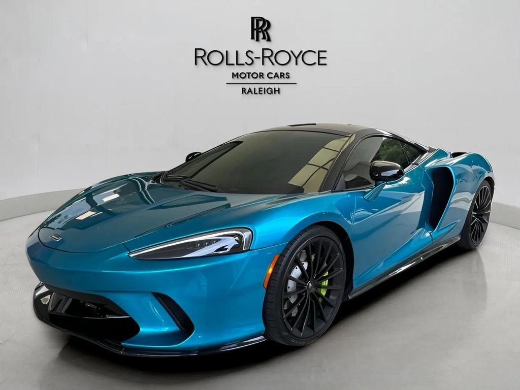2021 McLaren GT