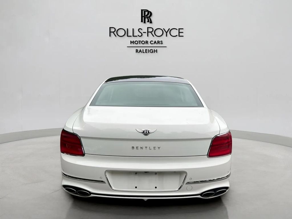 2022 Bentley Flying Spur photo 4