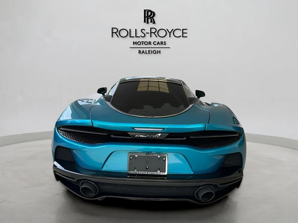 2021 Mclaren GT photo 3
