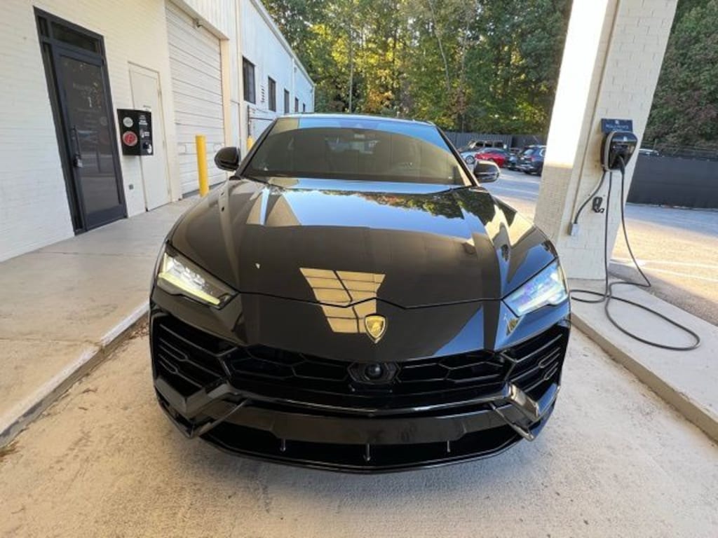 Used 2021 Lamborghini Urus SUV