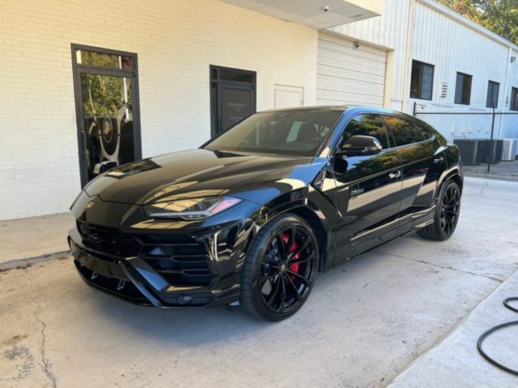 Used 2021 Lamborghini Urus SUV