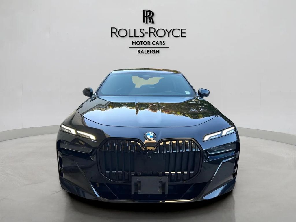 2023 Bmw 760i xDrive photo 2
