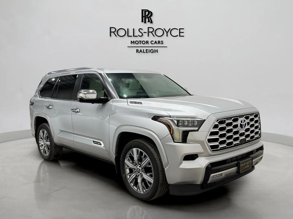 2024 Toyota Sequoia Capstone photo 4