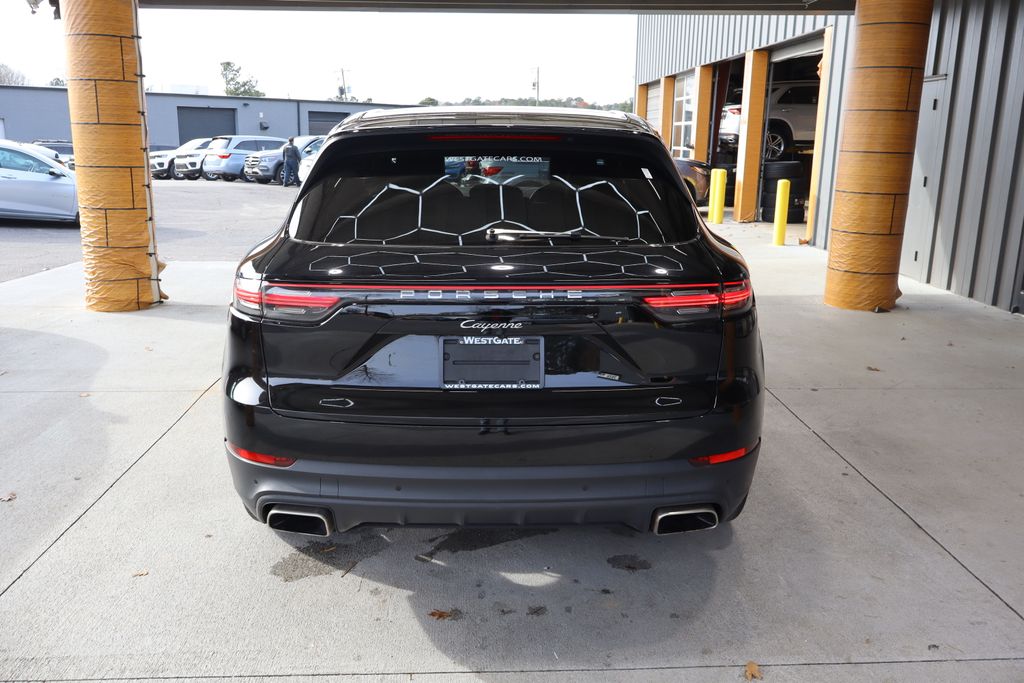 2019 Porsche Cayenne Base photo 4