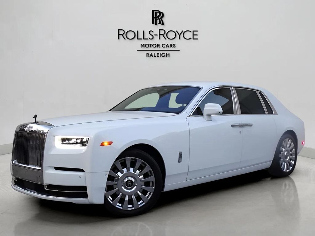 2021 Rolls-Royce Phantom Base's photo