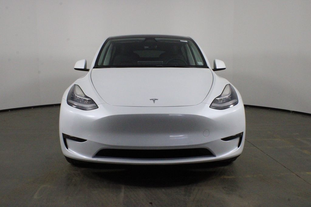 2022 Tesla Model Y Long Range photo 2