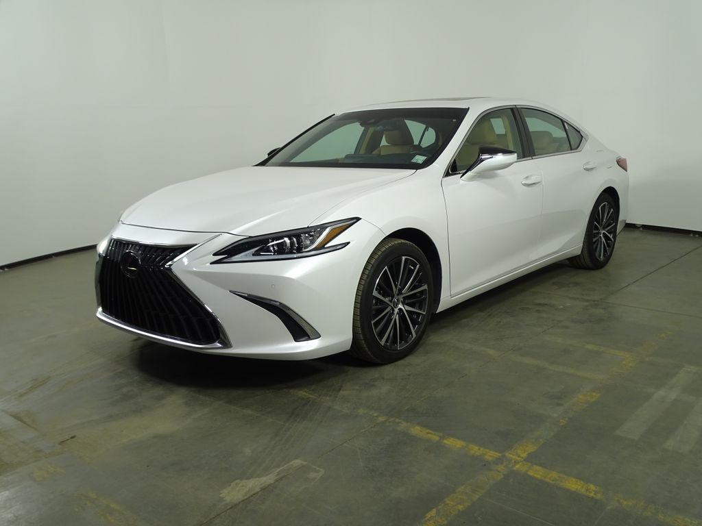2024 Lexus ES 350's photo