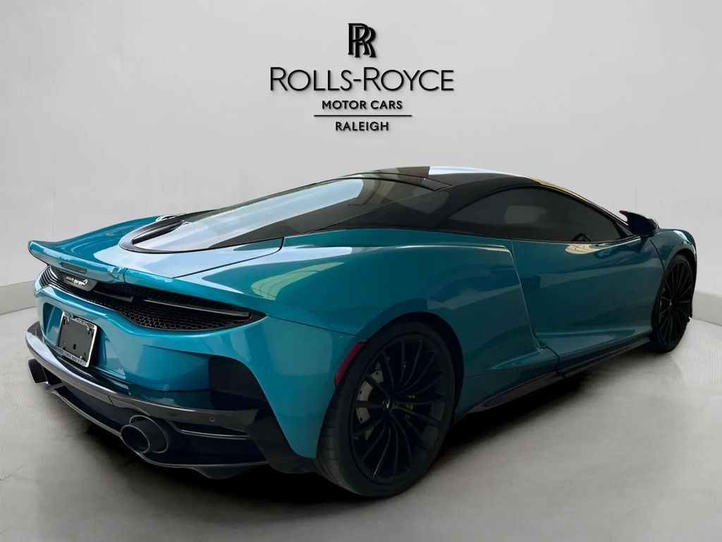2021 Mclaren GT photo 4