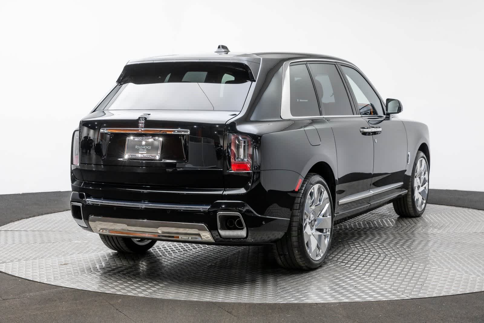 Thumbnail: 2026 Rolls-Royce Cullinan - 2