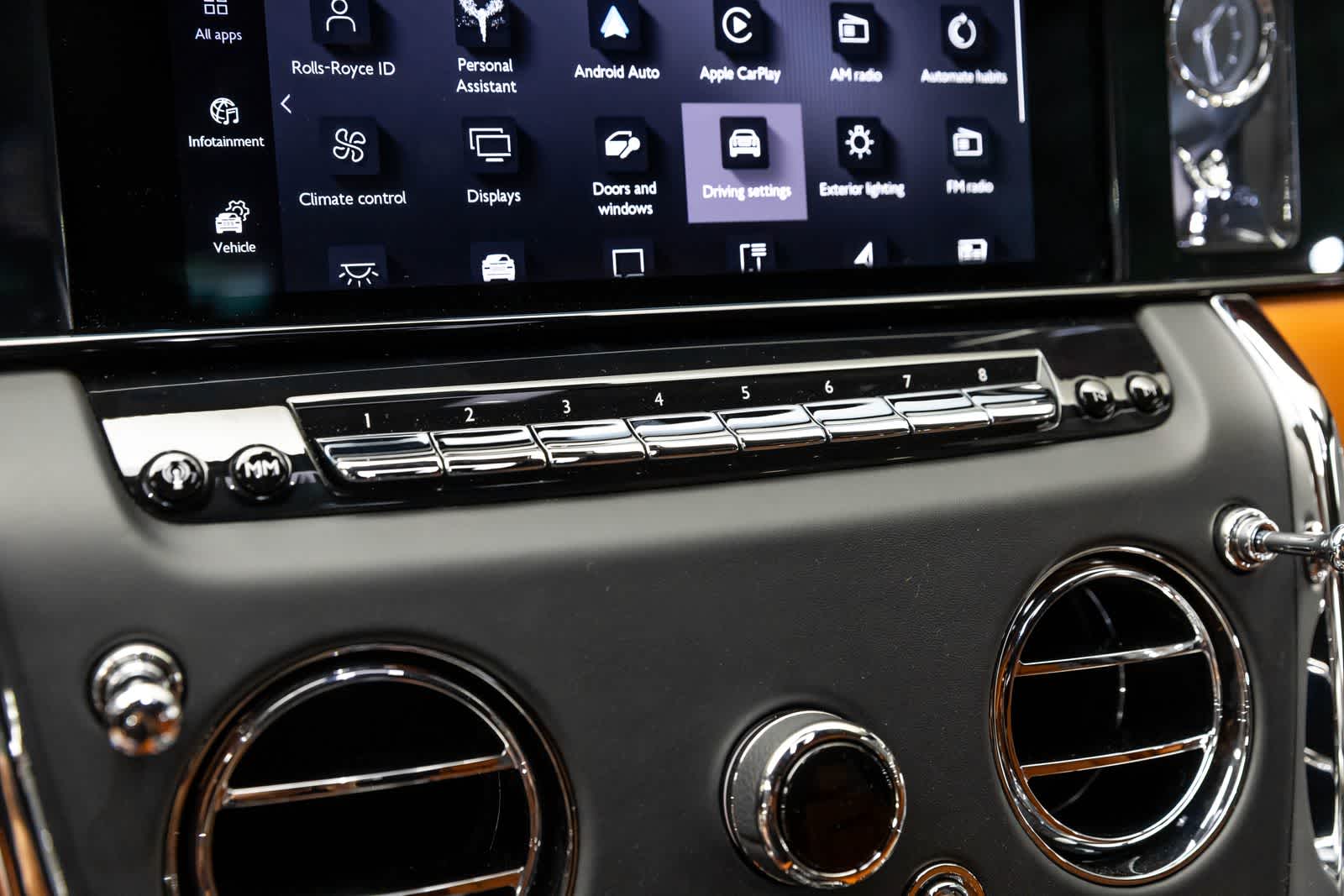 Thumbnail: 2026 Rolls-Royce Cullinan - 26