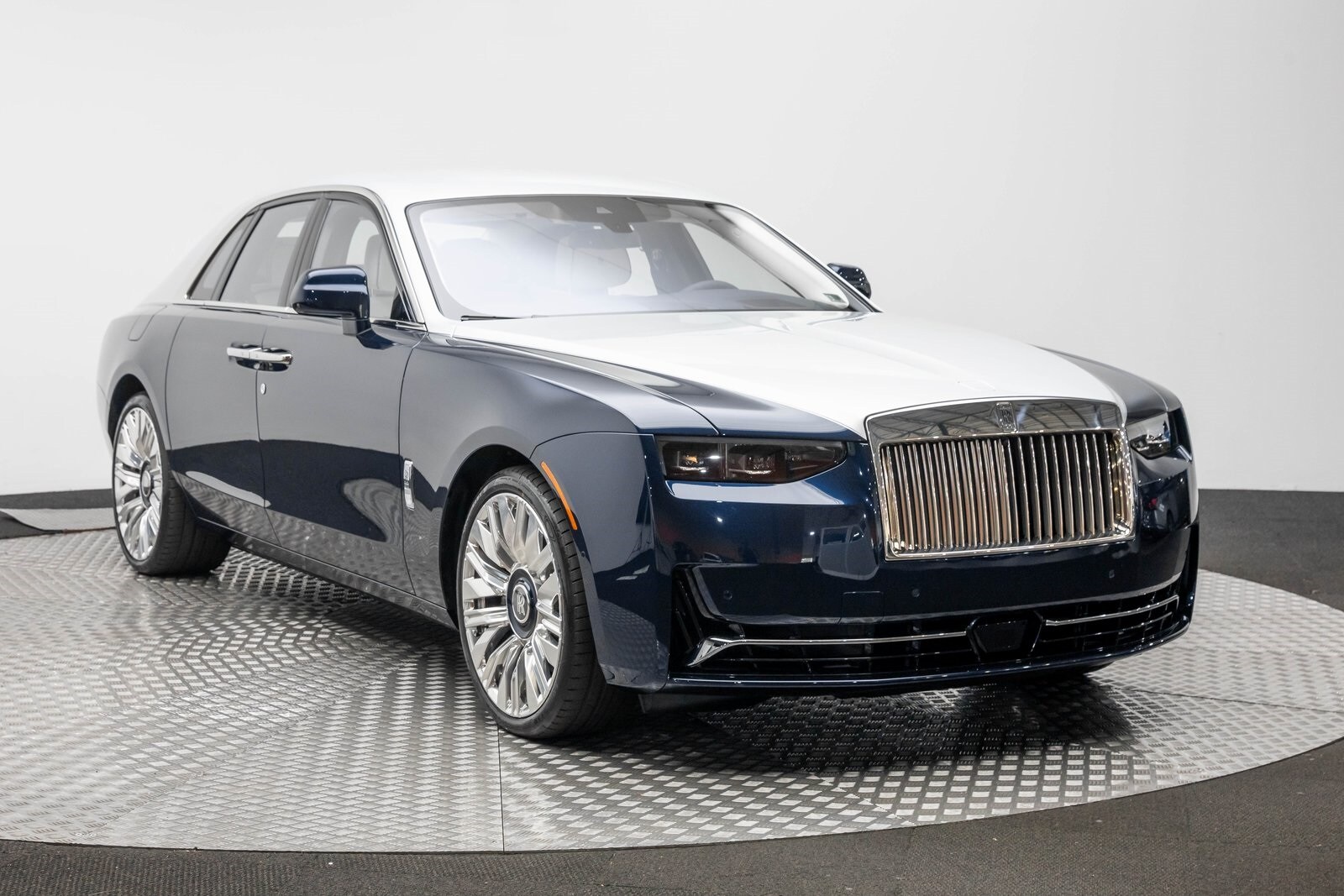 Thumbnail: 2026 Rolls-Royce Ghost - 48