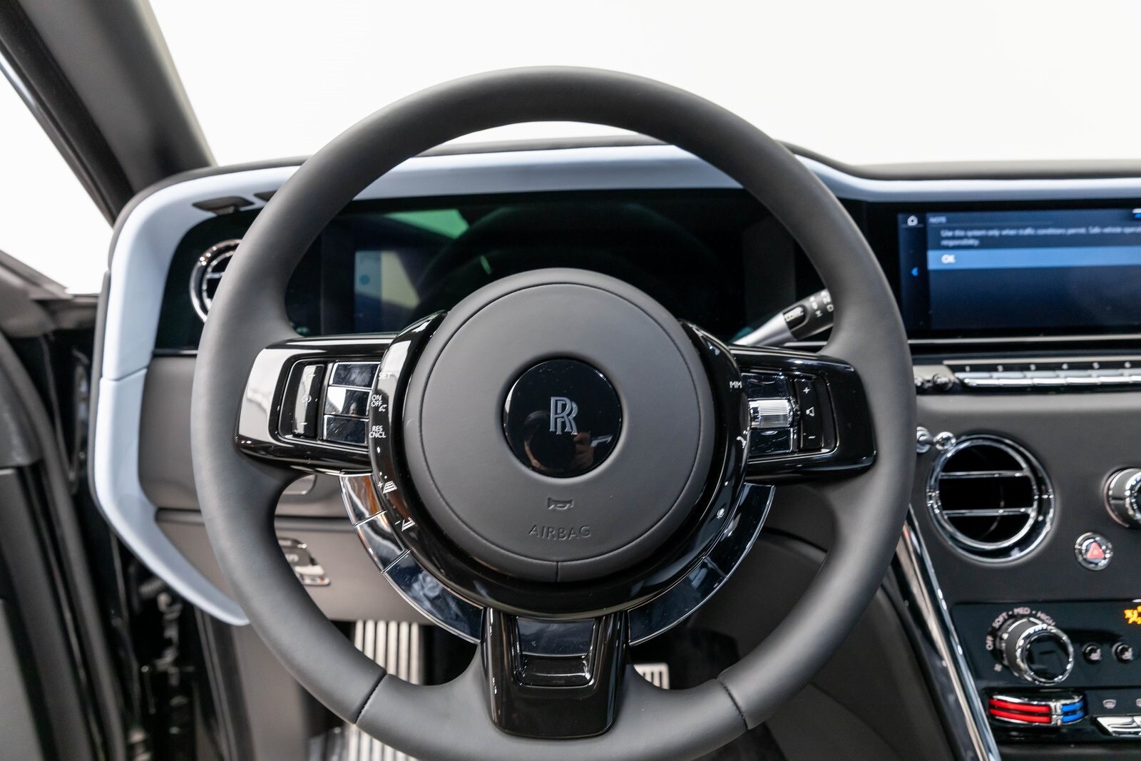 Thumbnail: 2026 Rolls-Royce Cullinan - 19