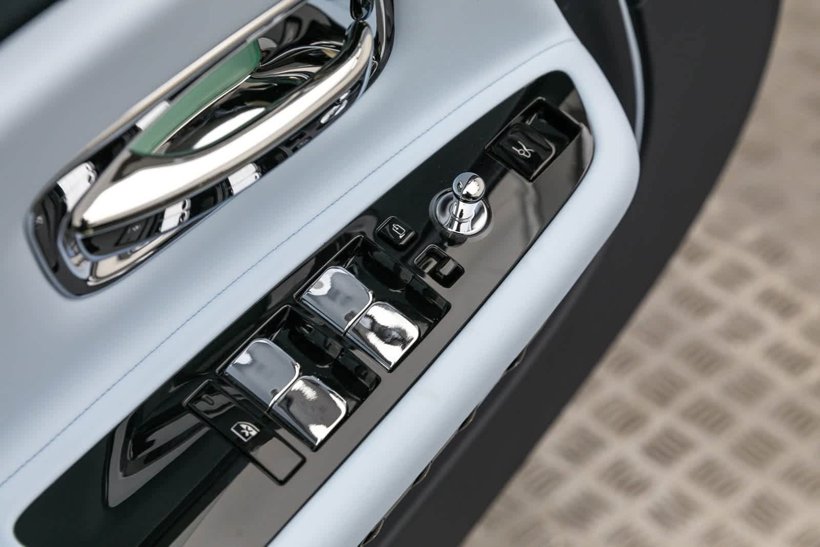 2024 Rolls-Royce Spectre Base 31