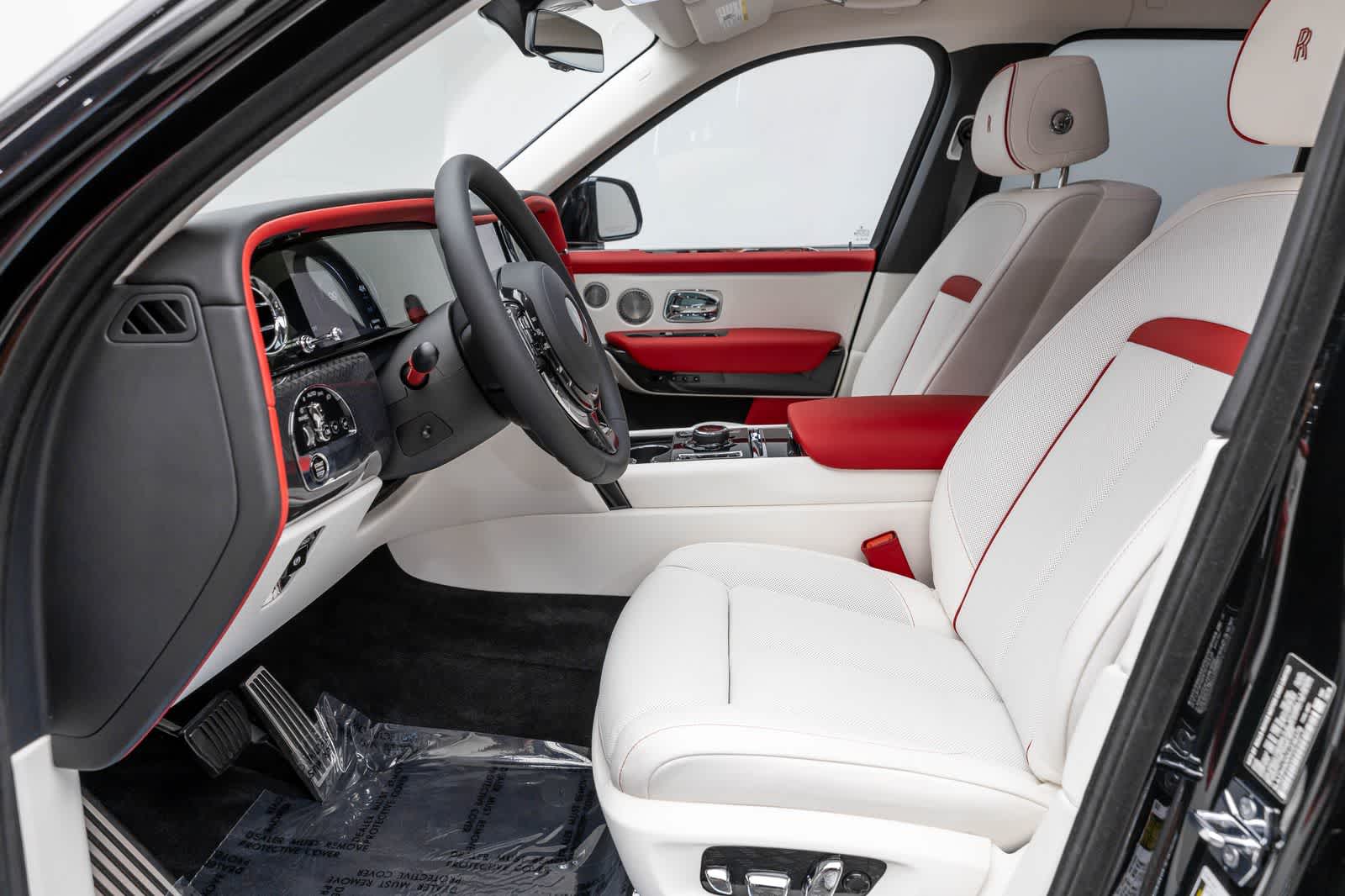 Thumbnail: 2027 Rolls-Royce Cullinan - 10