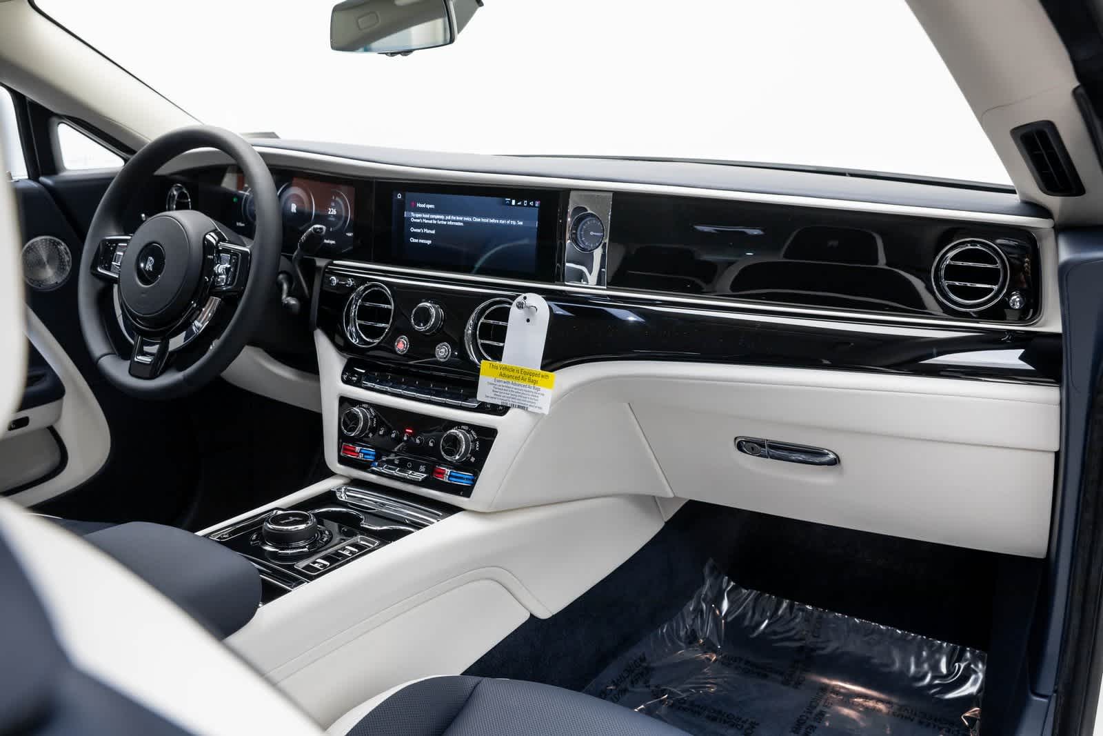 Thumbnail: 2026 Rolls-Royce Spectre - 29