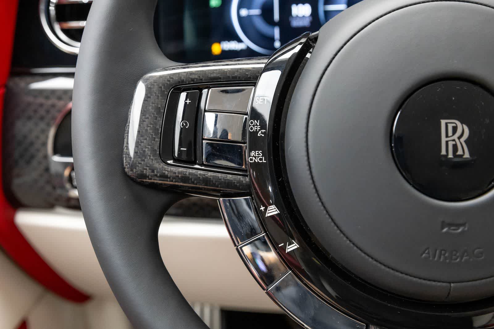 Thumbnail: 2027 Rolls-Royce Cullinan - 35