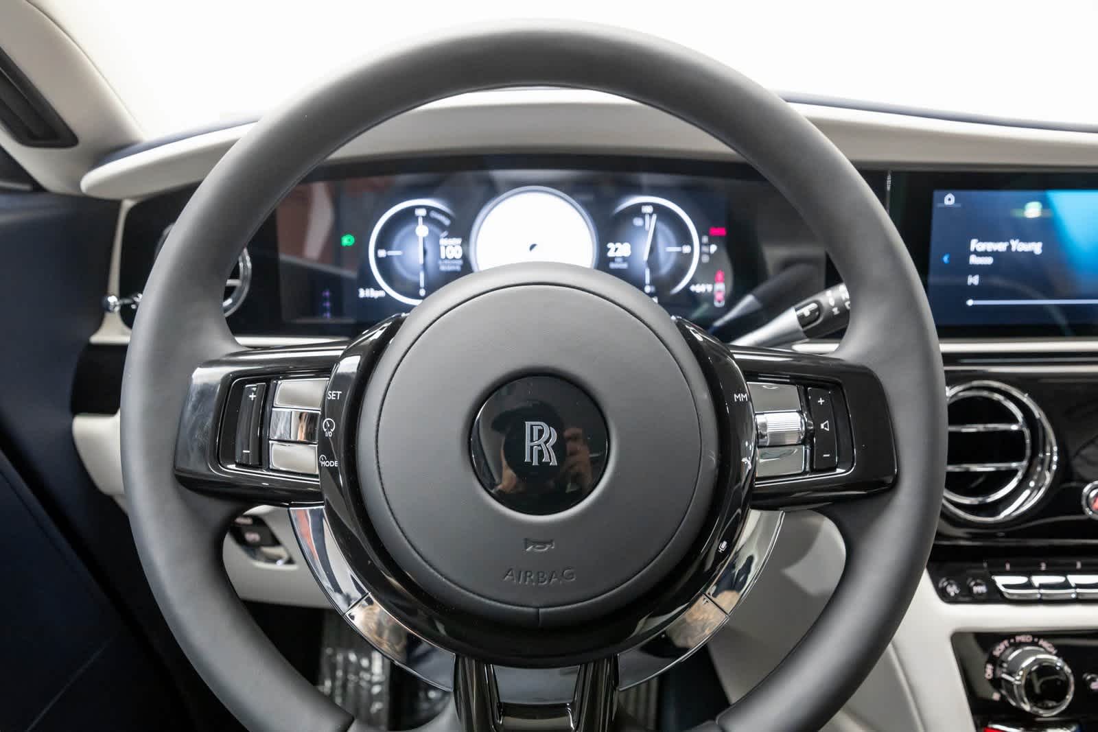 Thumbnail: 2026 Rolls-Royce Spectre - 12