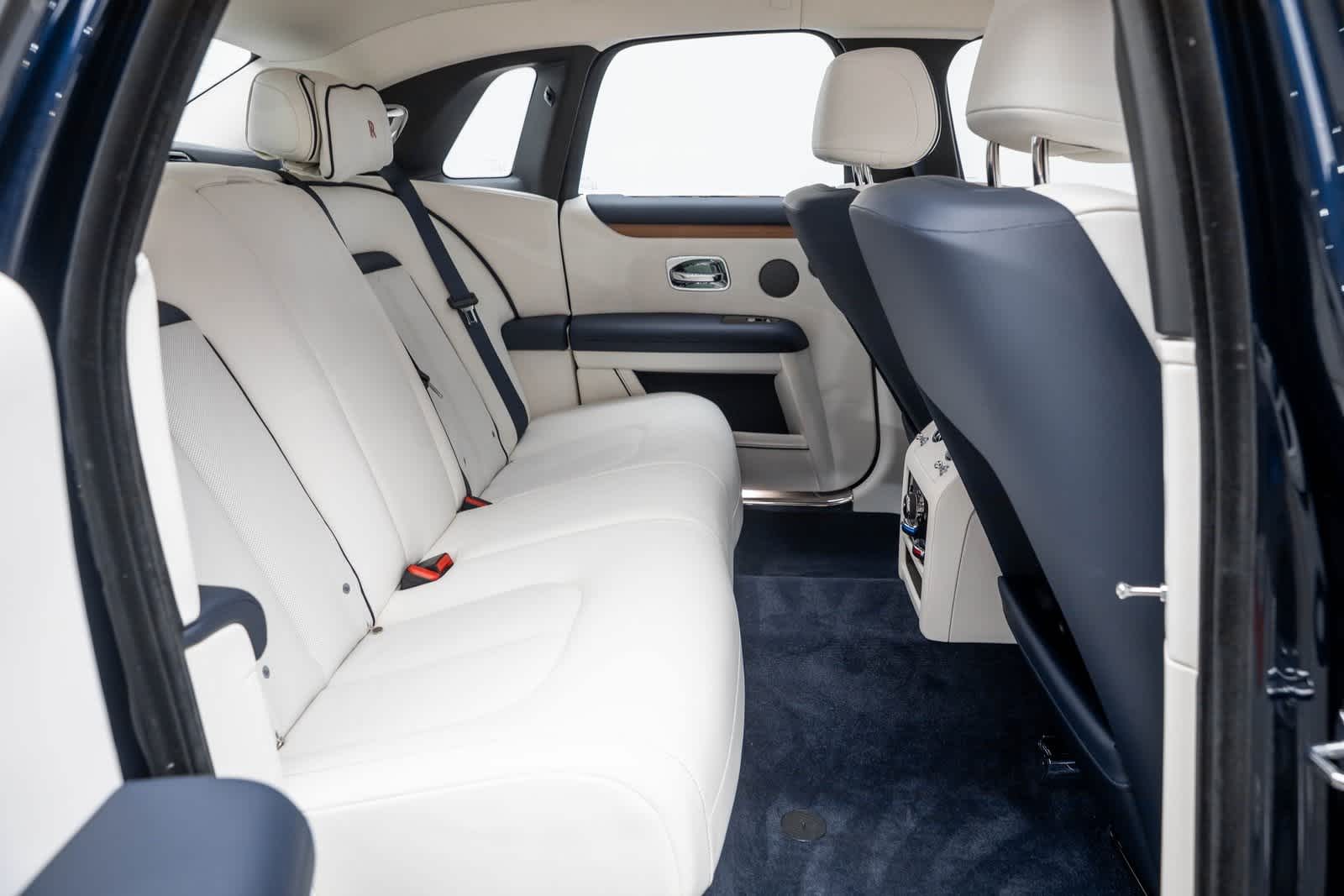 Thumbnail: 2026 Rolls-Royce Ghost - 11