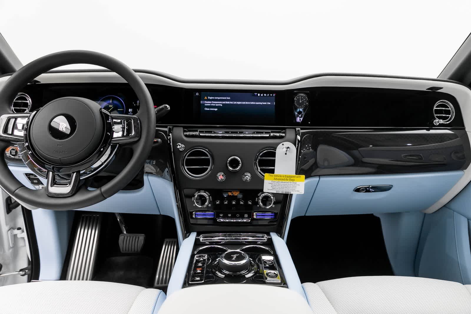 Thumbnail: 2025 Rolls-Royce Cullinan - 4