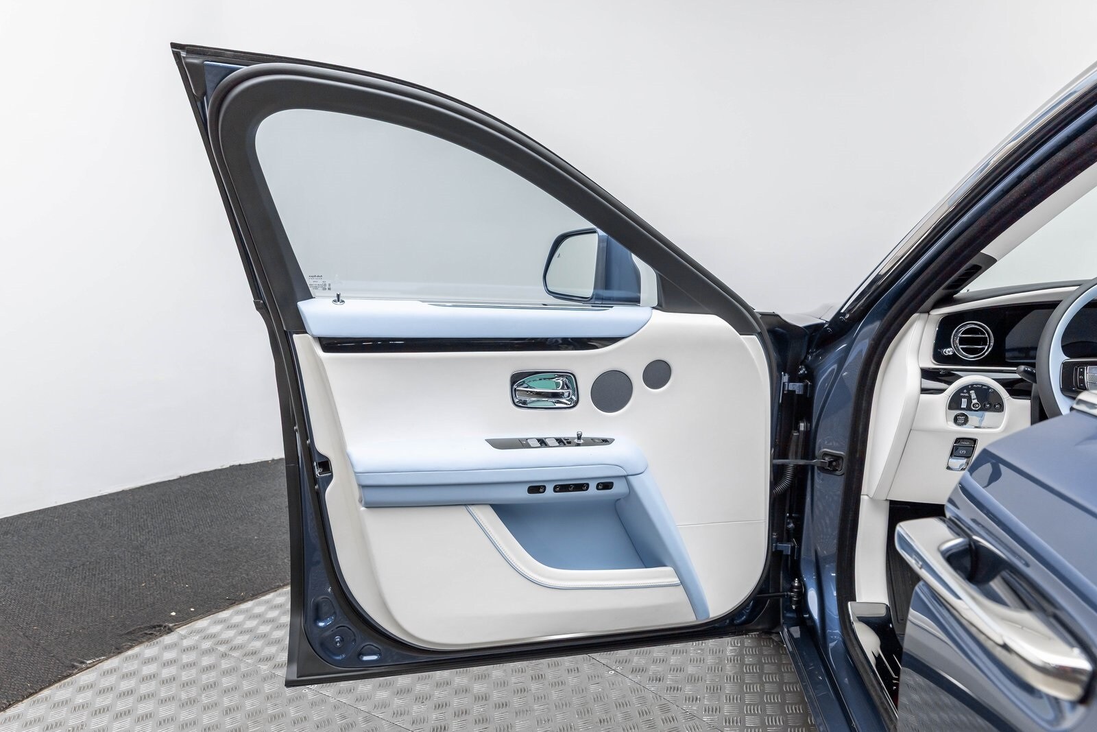 Thumbnail: 2026 Rolls-Royce Ghost - 8