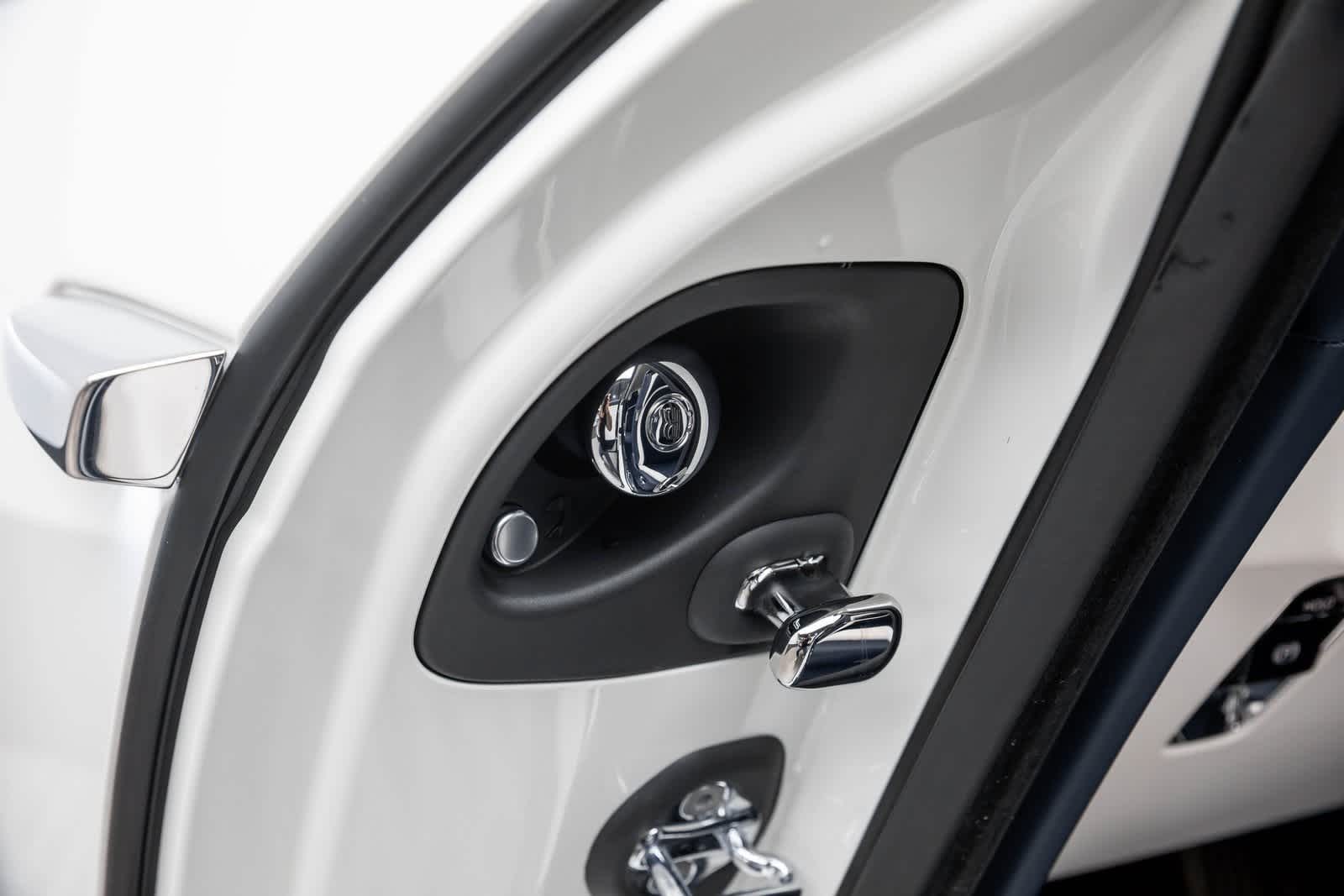 Thumbnail: 2026 Rolls-Royce Spectre - 24