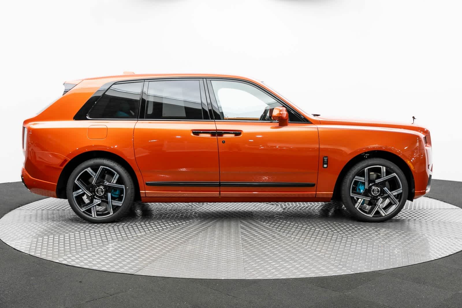 Thumbnail: 2025 Rolls-Royce Cullinan - 49