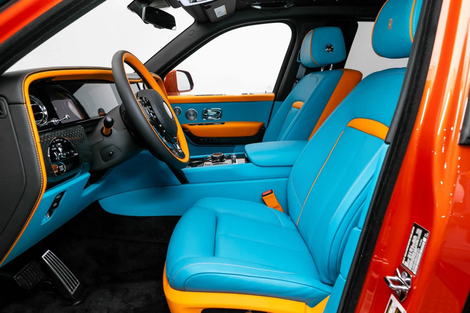 Thumbnail: 2025 Rolls-Royce Cullinan - 10