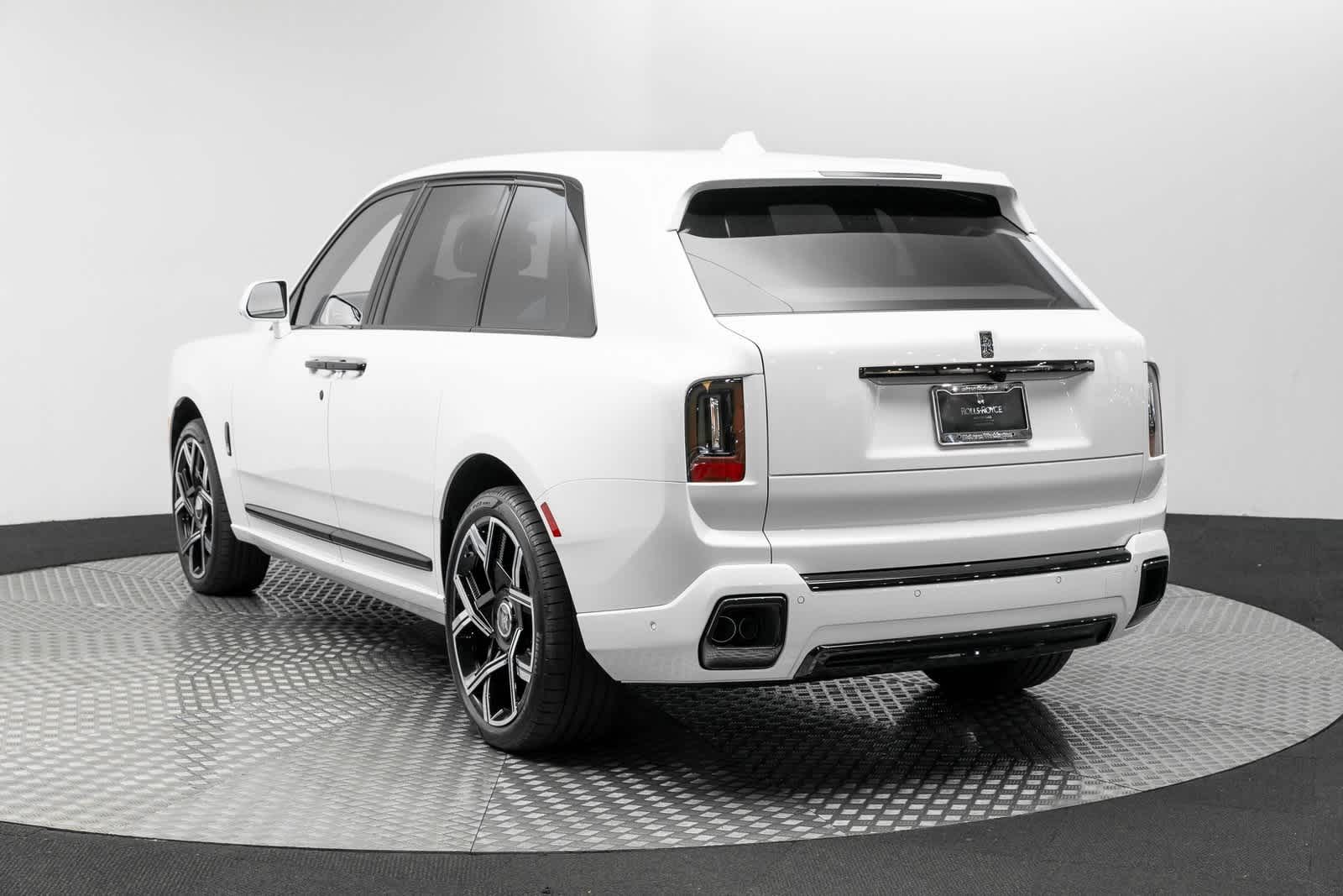 Thumbnail: 2025 Rolls-Royce Cullinan - 7