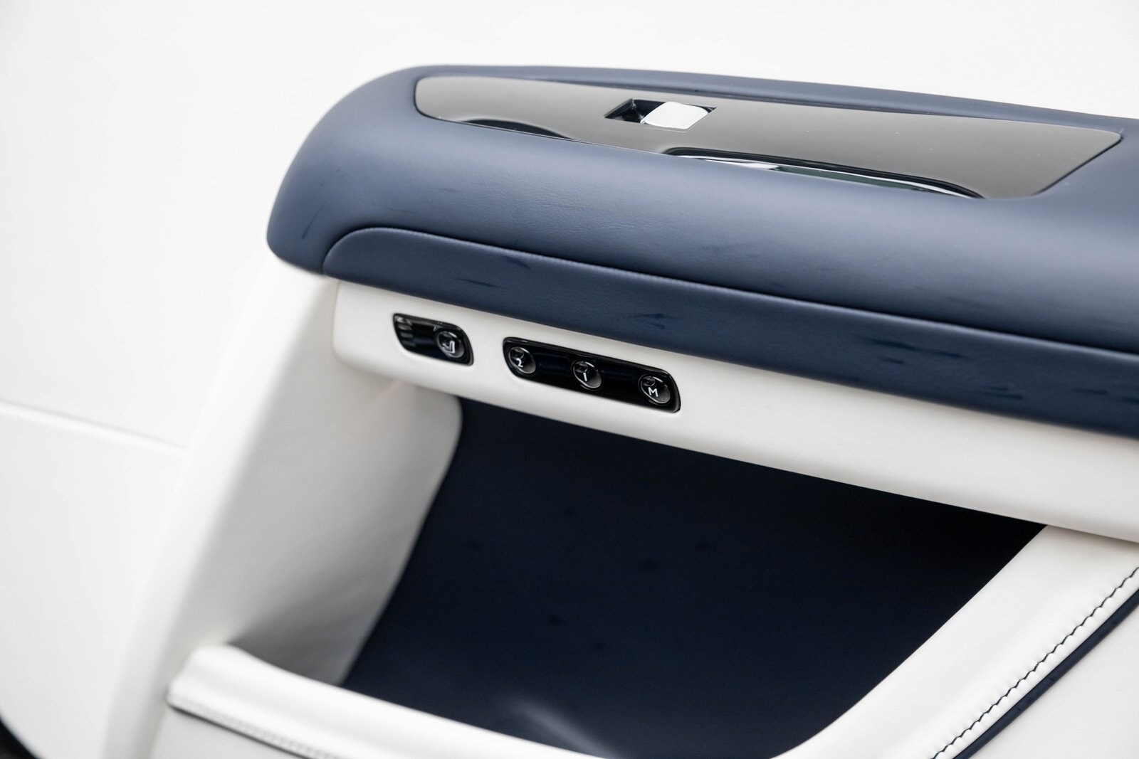 Thumbnail: 2026 Rolls-Royce Ghost - 38