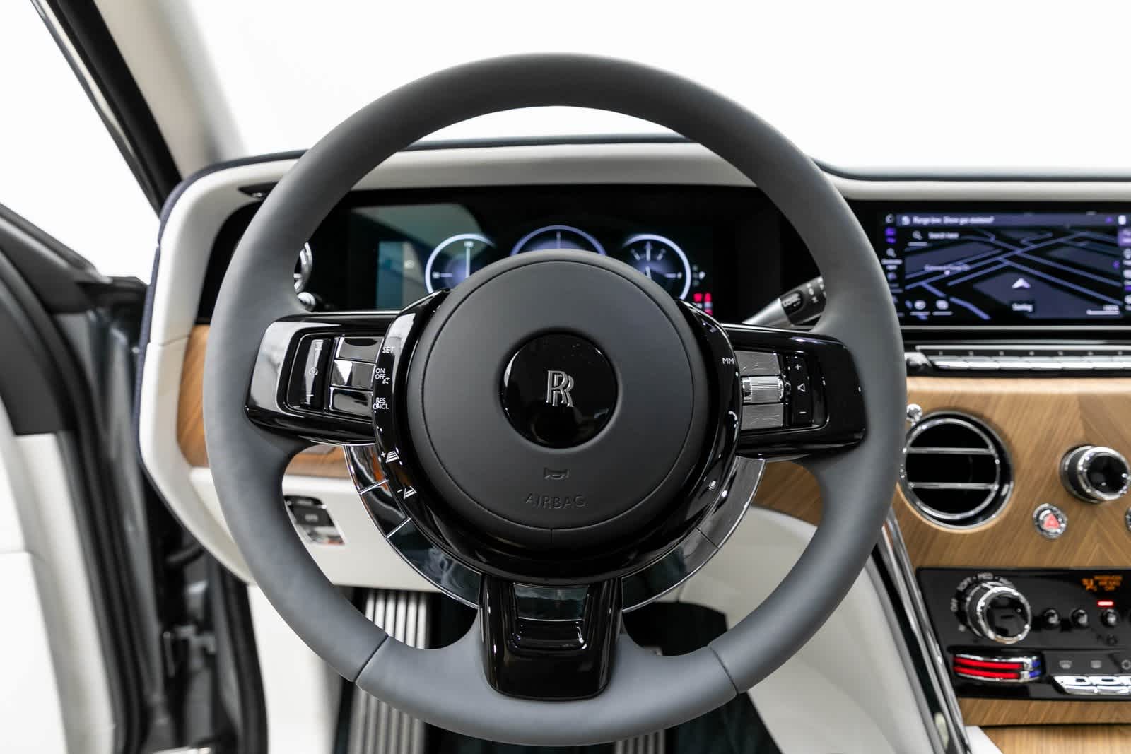 Thumbnail: 2025 Rolls-Royce Cullinan - 13