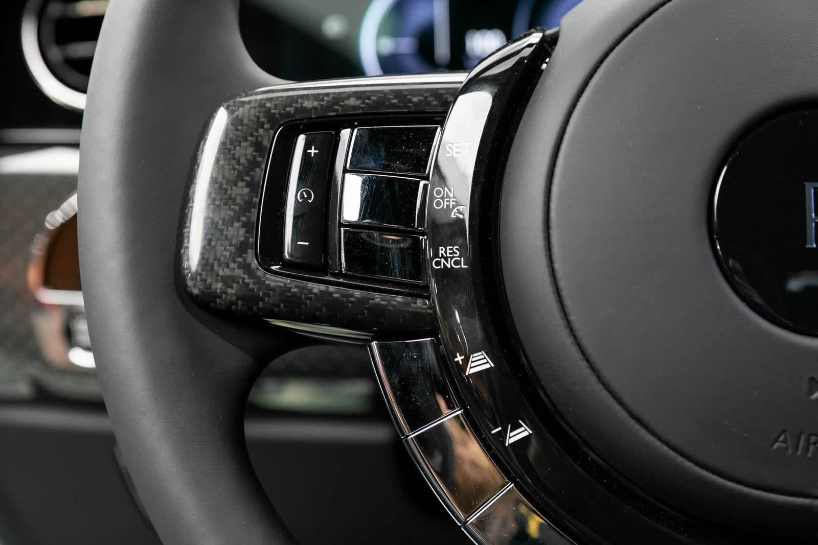 Thumbnail: 2025 Rolls-Royce Cullinan - 20