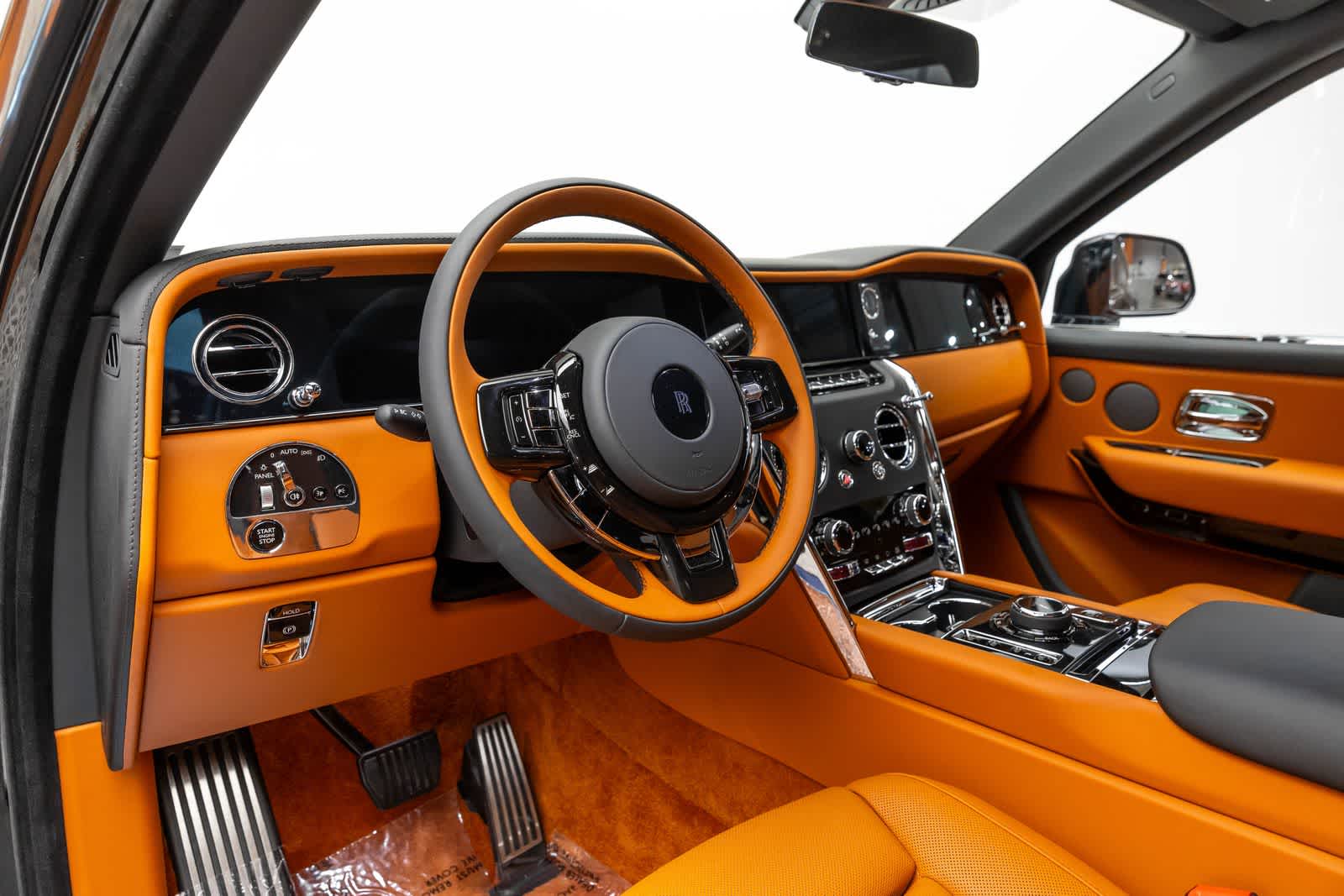Thumbnail: 2026 Rolls-Royce Cullinan - 15